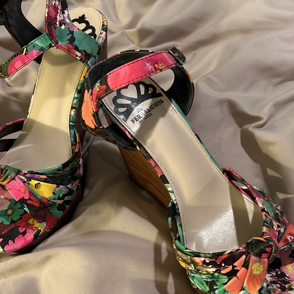 Multicolor Wedges - Picture 4 of 4
